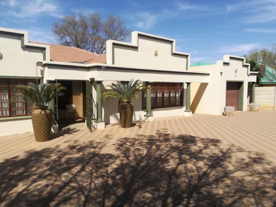 To Let 3 Bedroom Property for Rent in Riebeeckstad Free State